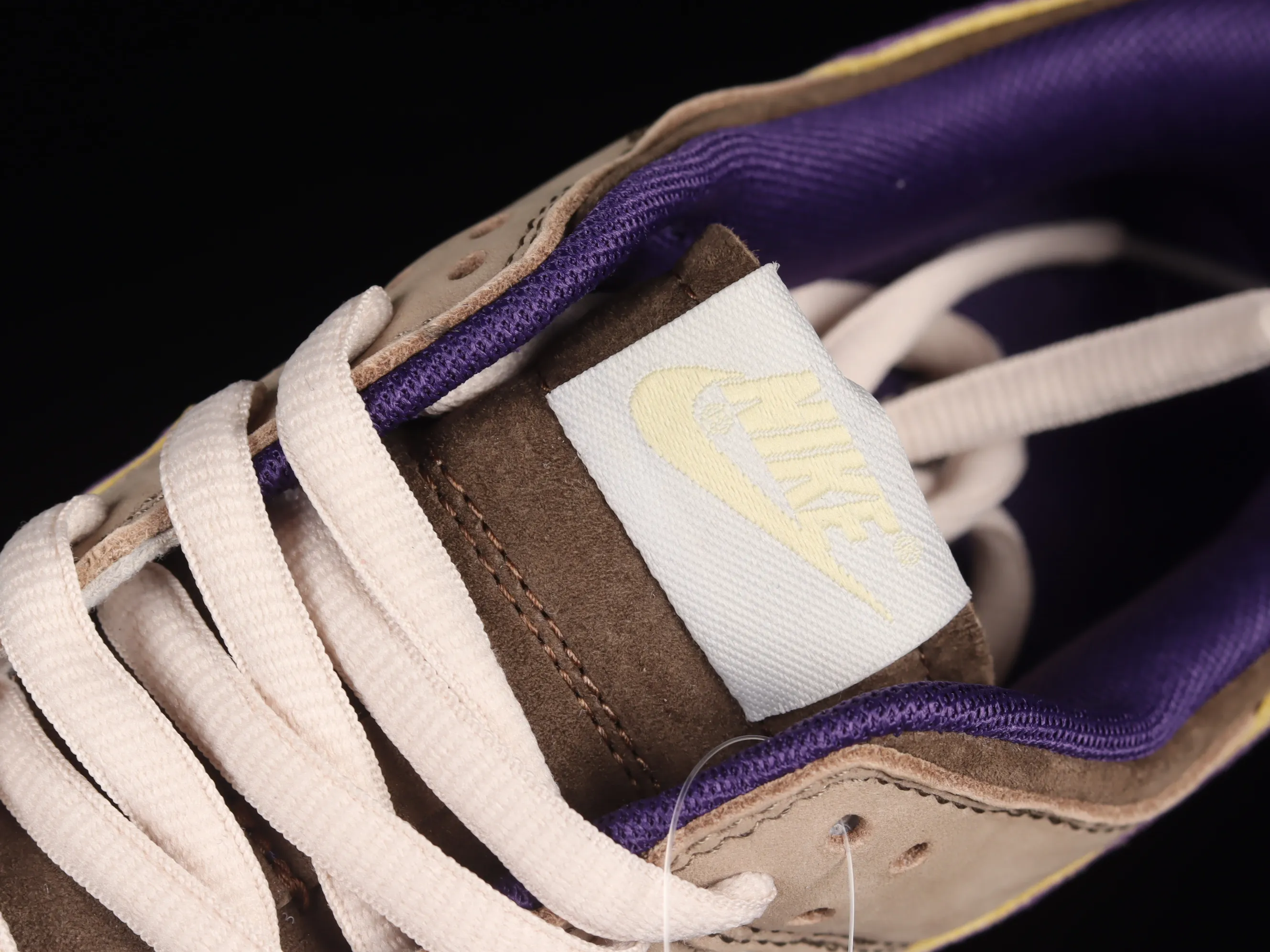 All Categories Nk SB Dunk Series Nk SB Dunk Low Low-top sneakers Otomo Katsuhiro x Nk SB Dunk Low "Steamboy OST" Otomo Katsuhiro co-branded SB low-top sports and leisure sneakers LP3445-003